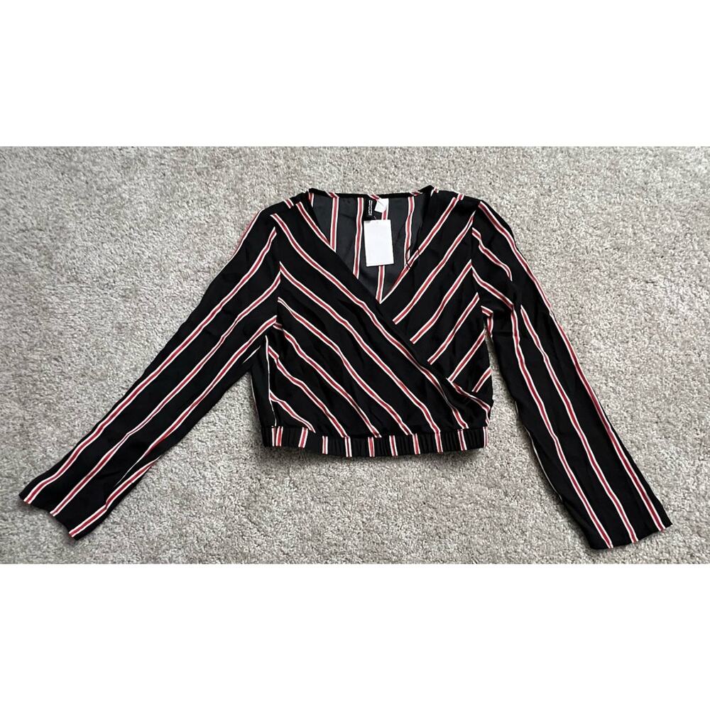 H&M DIVIDED Crop Top Size 6 Black With White/Red Stripe New